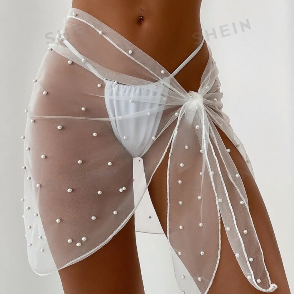 White Pearl Studded Bridal Sarong